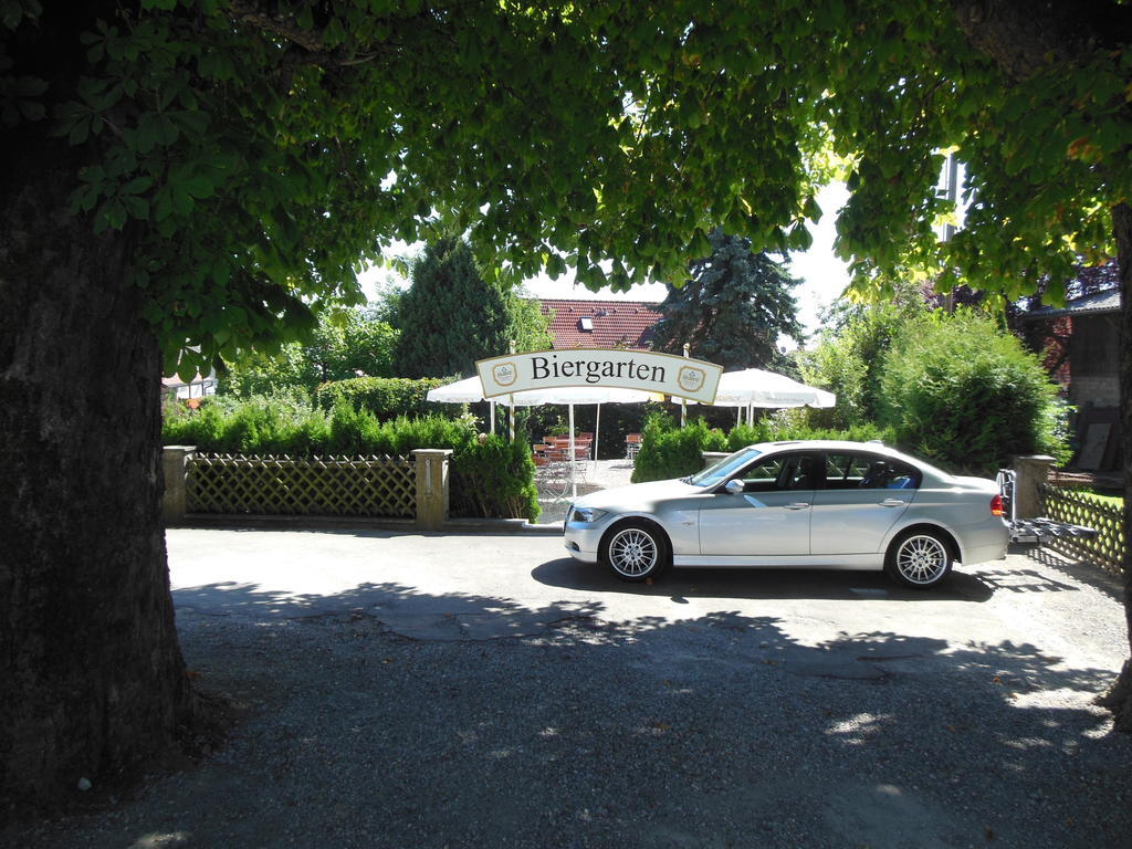 Gruener Baum Hotel Stetten  Exterior photo