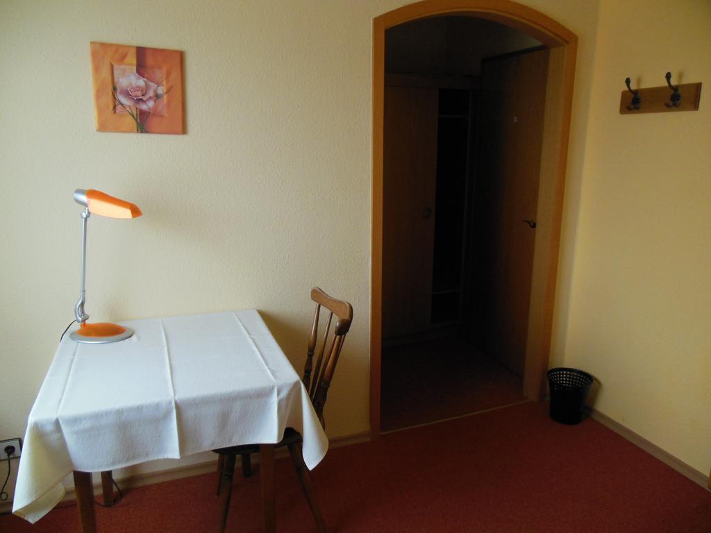 Gruener Baum Hotel Stetten  Exterior photo